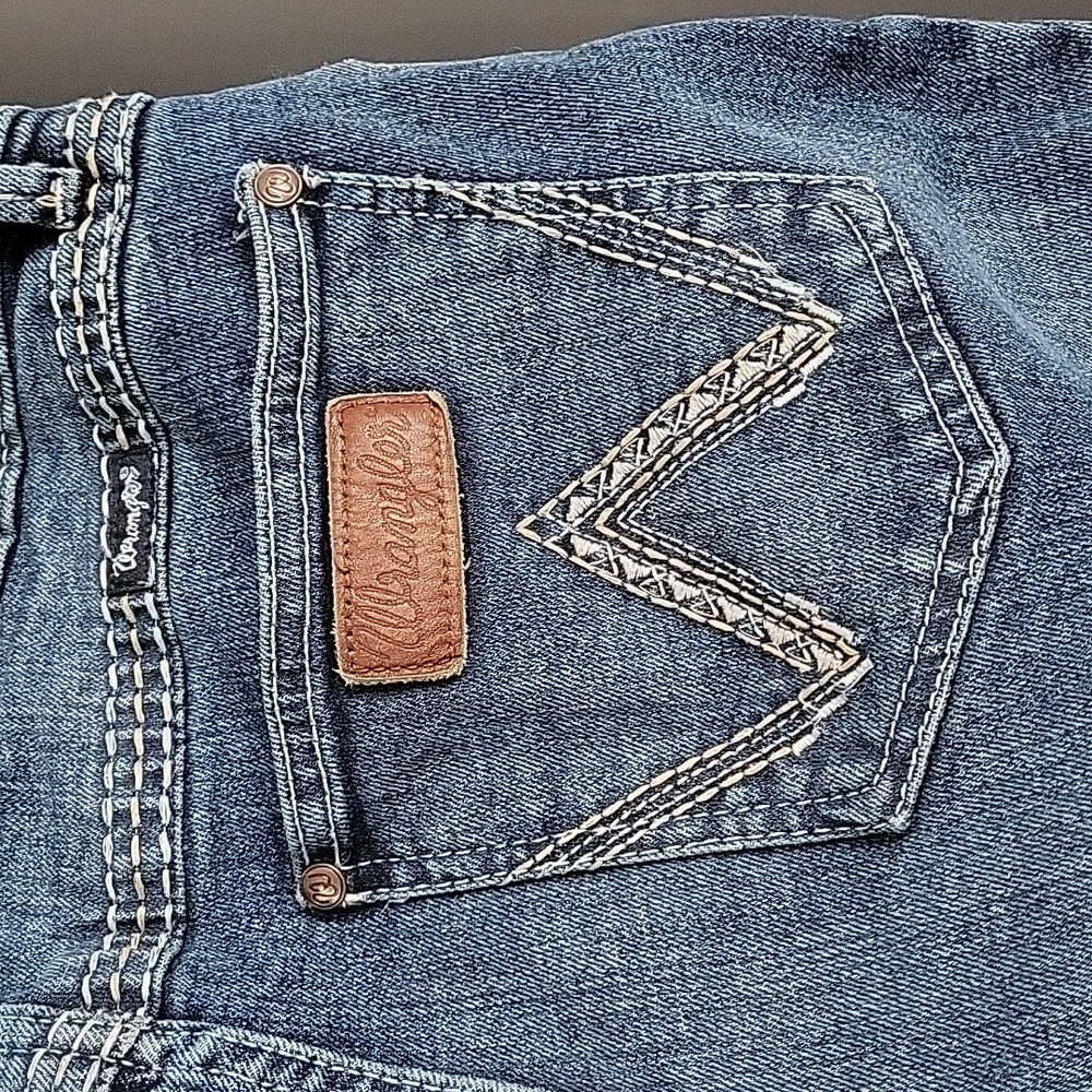 Brand new Wrangler jeans 7 x 32